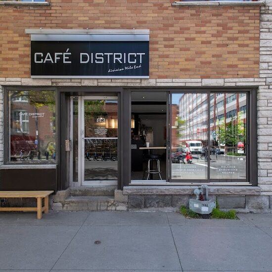 Photo de District Cafe, Mile-End - Montr&eacute;al