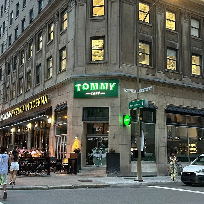 Tommy Café Montreal Restaurant: Menu, Reviews & Reserve (2026)