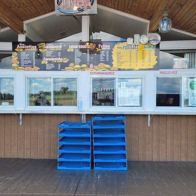 Snack Bar Au Vieux Frene - Restaurants Terrasses Mirabel