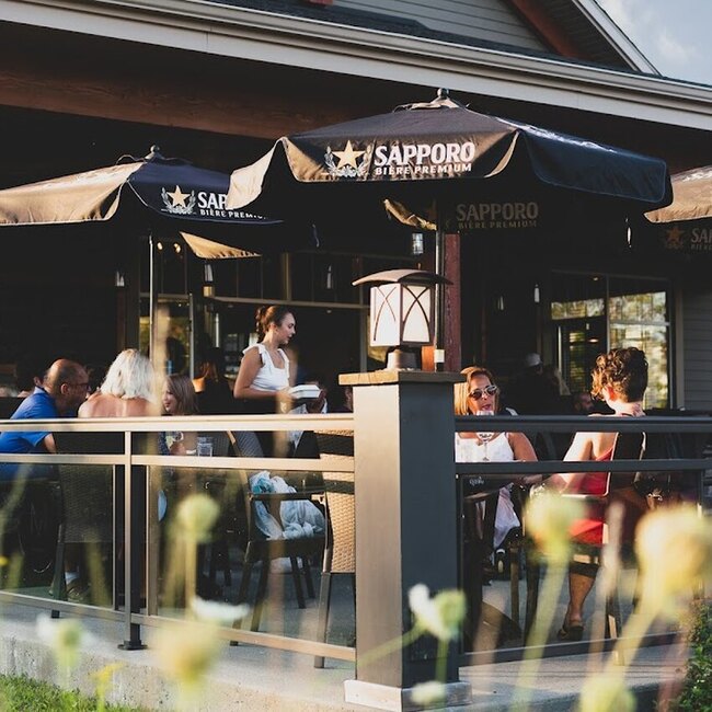 Le Macintosh Pub Bromont Inc. - Restaurants in Bromont
