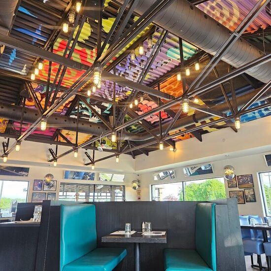 Photo of Restaurant L'Avenue, Brossard
