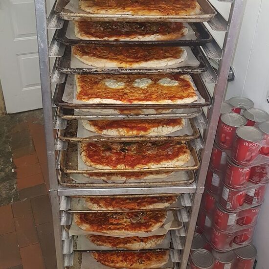 Old Country Bakery - Restaurants Américains, Pizza de Montréal