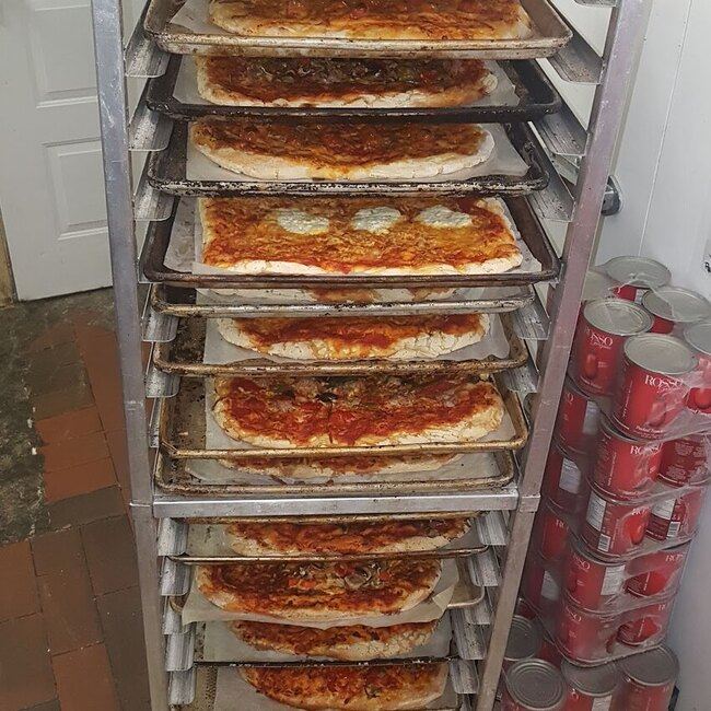 Old Country Bakery - Restaurants pr&egrave;s de: H2N2H8