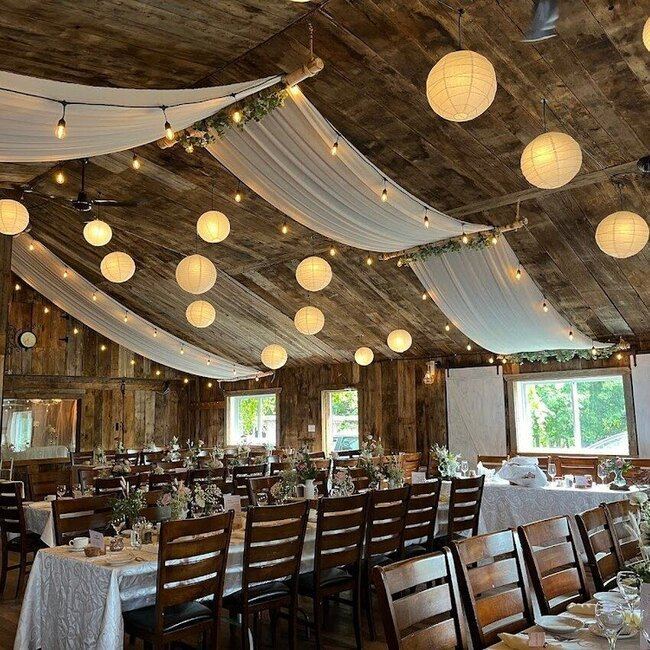 Table Champ&ecirc;tre Les Rondins - Mirabel Brunch Restaurants