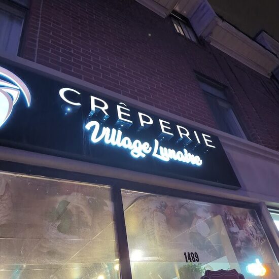 Crêperie village lunaire - French, Breakfast Restaurants in Montreal