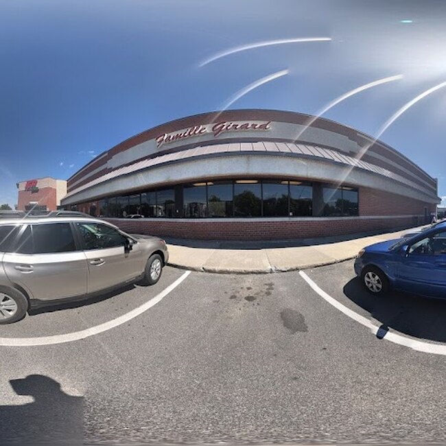 Caf&eacute; Bistro Famille Girard -  Restaurants Near: J7C5M3