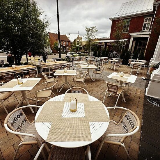 Restaurant Le Manseau - Restaurants in Montreal
