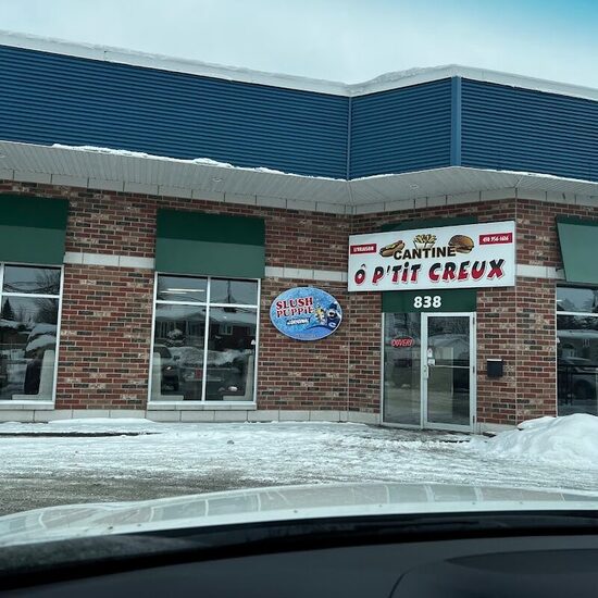 Cantine &Ocirc; P'tit Creux - Poutine, Breakfast Restaurants in Eastern Townships