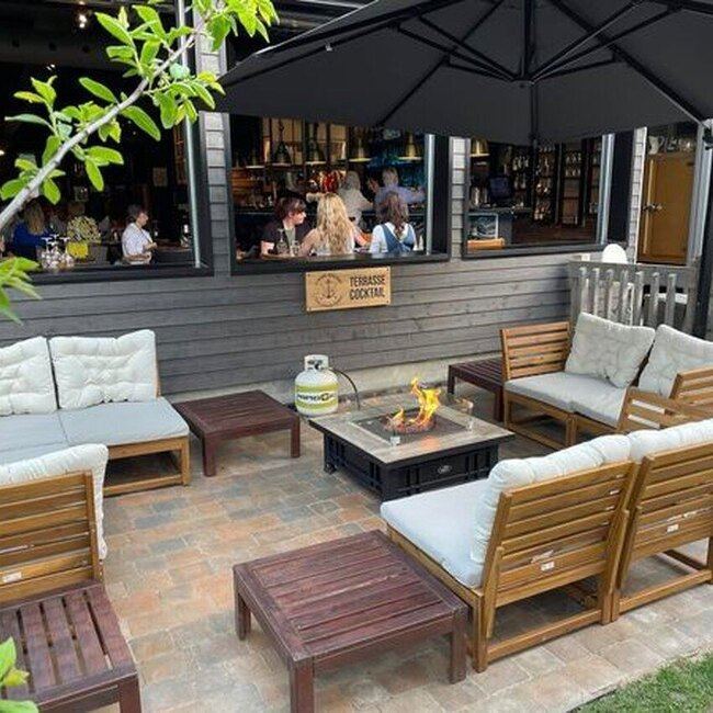 La Marine Marchande & CO - West Island Wheelchair Accessible Entrance Open Now Restaurants