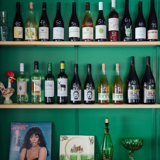 Restaurant Aux 2 Clochers - Creative, Cafés Restaurants in Montreal