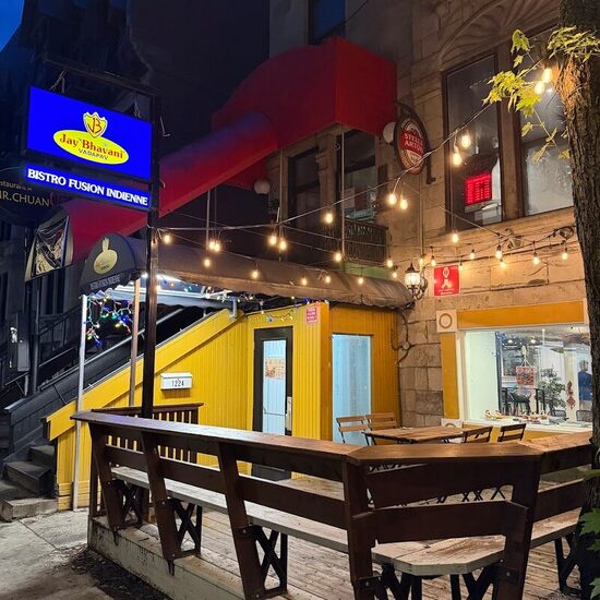 Jay Bhavani Vadapav - Restaurants Indiens, Créatives de Montréal