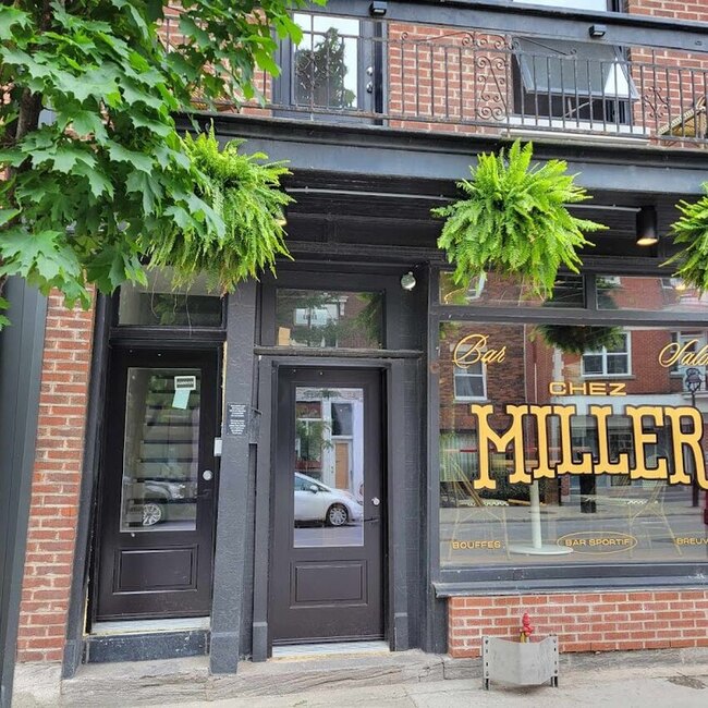Bar Salon Chez Miller -  Restaurants Near: H2L1N5