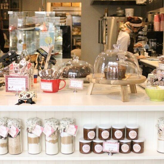 Mamie Clafoutis - Pâtisseries de Montréal
