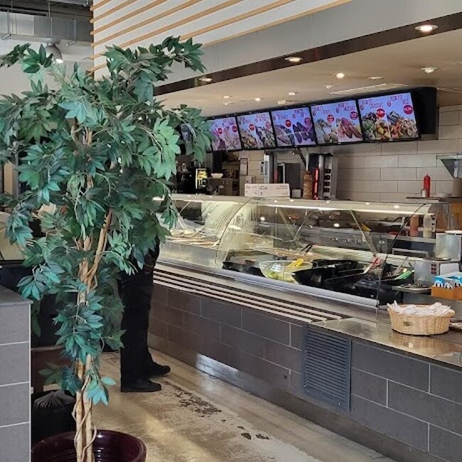 Les Grillades Du Cèdre - Restaurants Near: H3A2A4