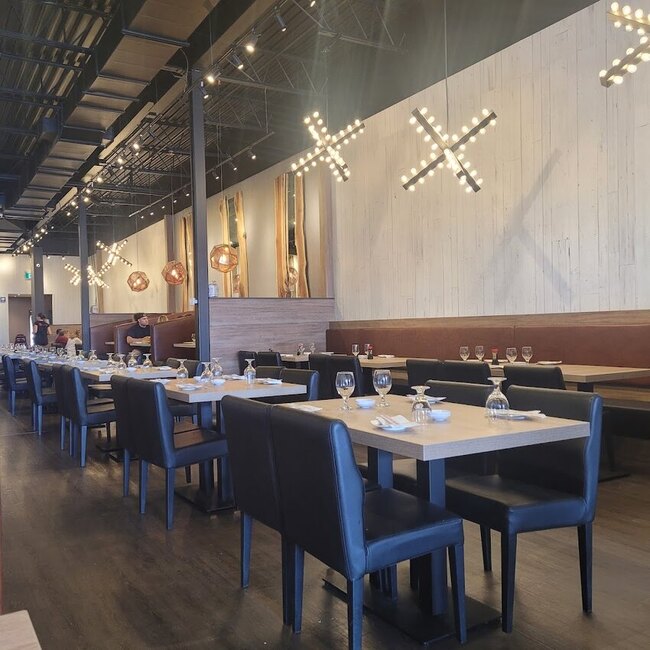 HANA SUSHI - Restaurants pr&egrave;s de: G8Z3X2