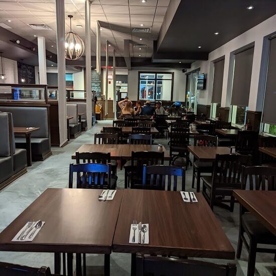 Le P'tit Réveil - La P'tite Soirée - Breakfast, Poutine, Cafés Restaurants in Montreal