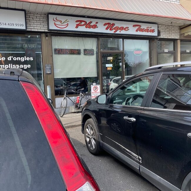 Pho Ngoc Tuan -  Restaurants Near: H1Z4J8