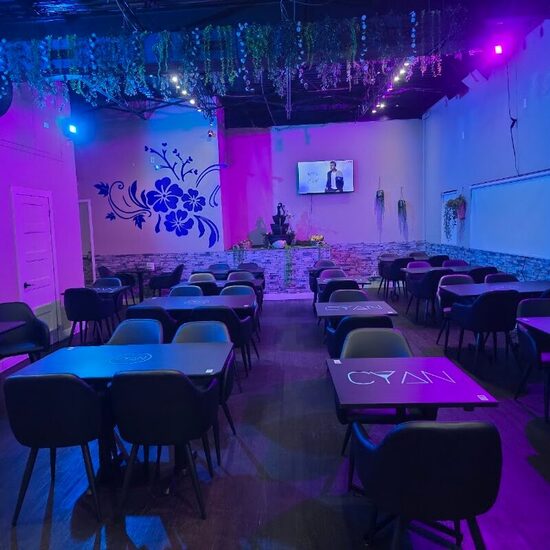 Salon Cyan - Restaurants in Montreal open late