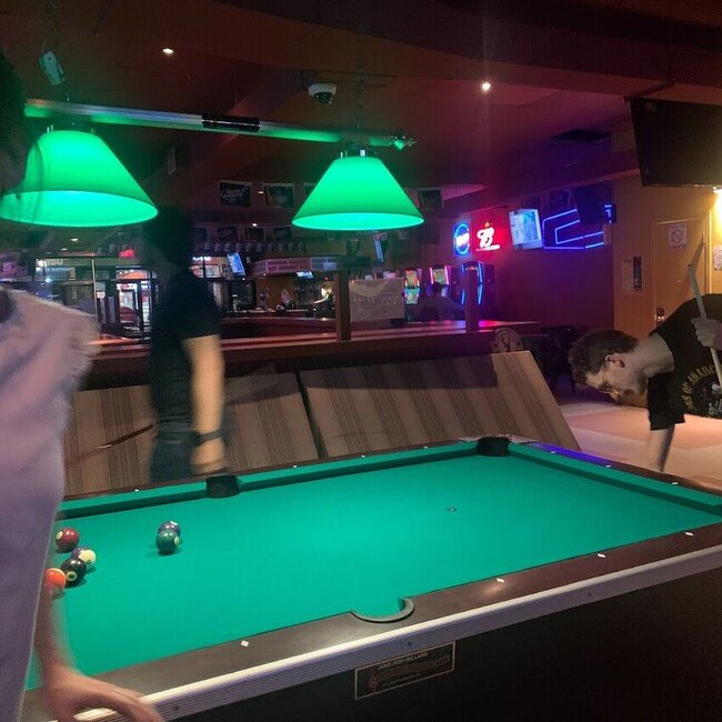 Bar Billard Notre Dame - Restaurants pr&egrave;s de: H4E3H9