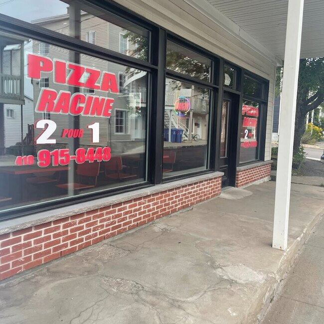 Pizza Racine - Restaurants in Loretteville