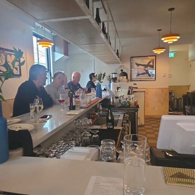 Rendez-Vous - Pointe-Claire Terrace Restaurants