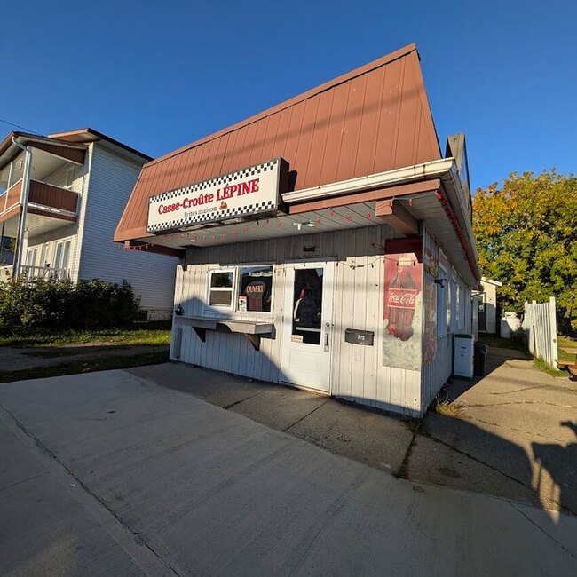 Casse-Croute Lepine - Restaurants pr&egrave;s de: J9L1L5