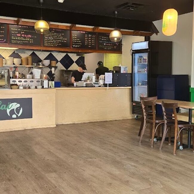 Boonla&iuml; -  Restaurants Near: H1W1S2