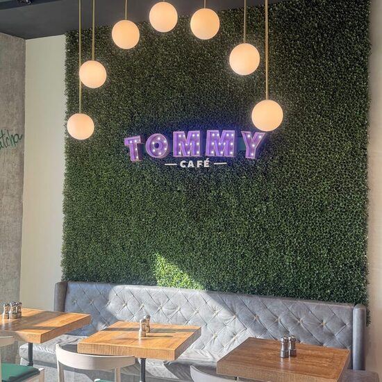 Photo of Tommy Caf&eacute;, Town of Mont-Royal - Montreal