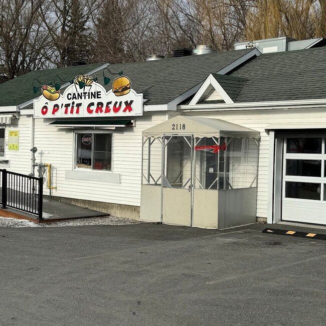 Cantine &Ocirc; P'tit Creux - Montreal Casse-Croute/Snack Bars