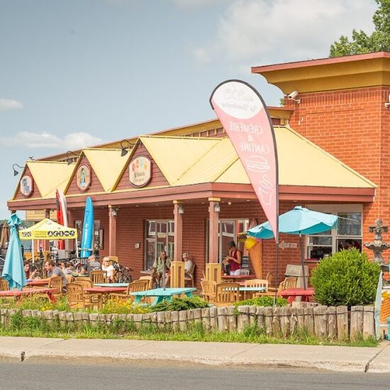 La Bamboche Cr&egrave;merie Restaurant