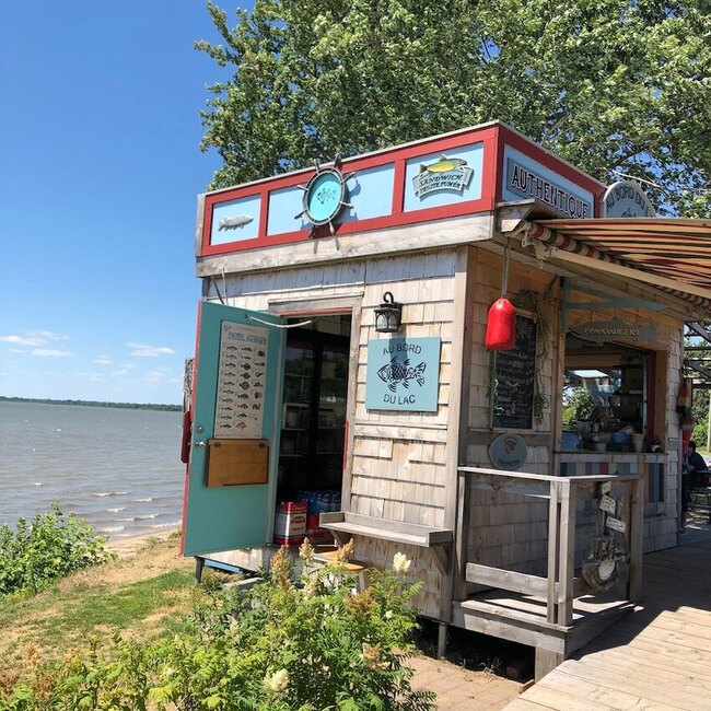Sea Shack au bord du lac - Water View / Waterfront Restaurants in Montreal