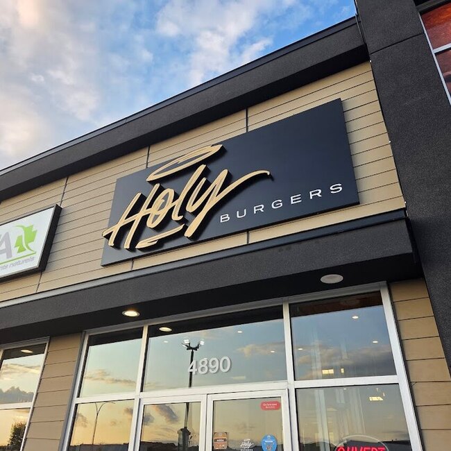 Holy Burgers -  Restaurants Near: G8Y4Z3