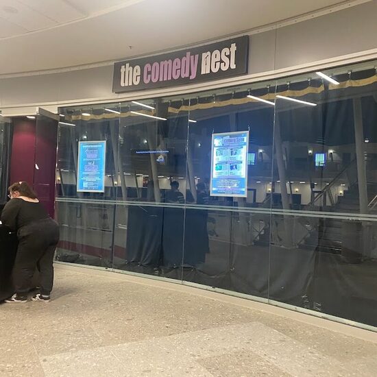 The Comedy Nest - Restaurants près de Théâtre Saint-Denis - H2X 3K2