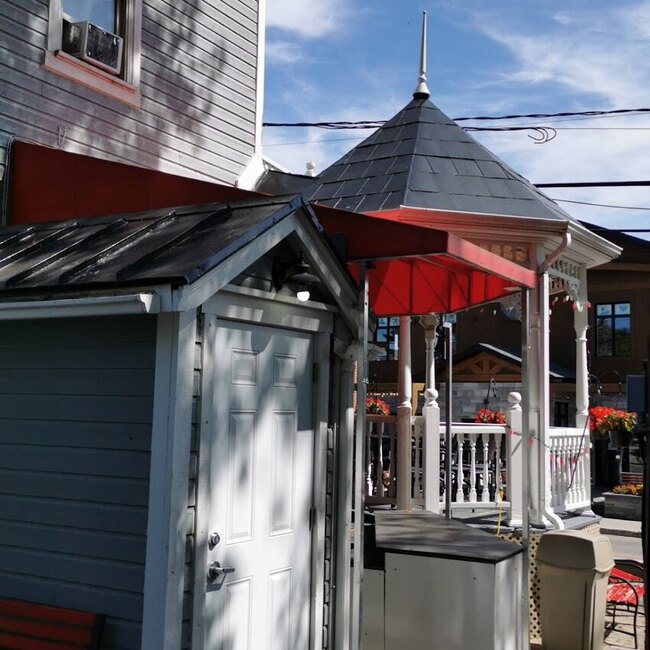 Chocolats Favoris - Restaurants Near: J0R1R4