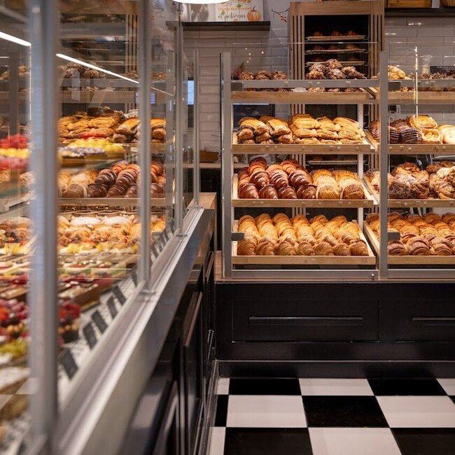 Pascal Le Boulanger - Pastries Restaurants in Montreal