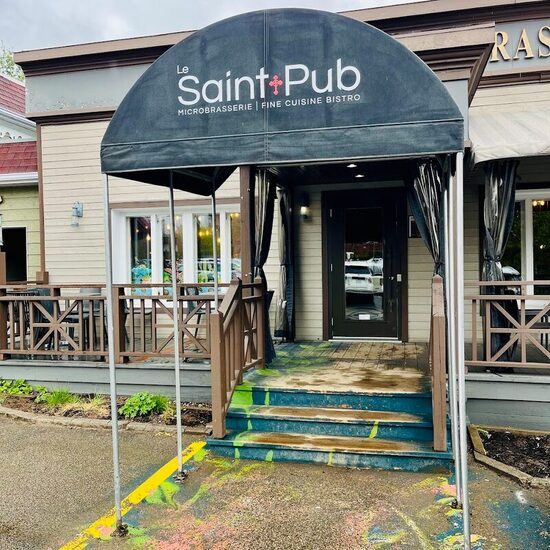 Le Saint-Pub - Microbrasserie Charlevoix Restaurant