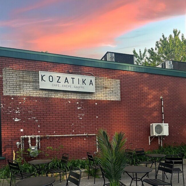 Kozatika - Casse-Croute/Snack Bars, Poutine Restaurants in Laval