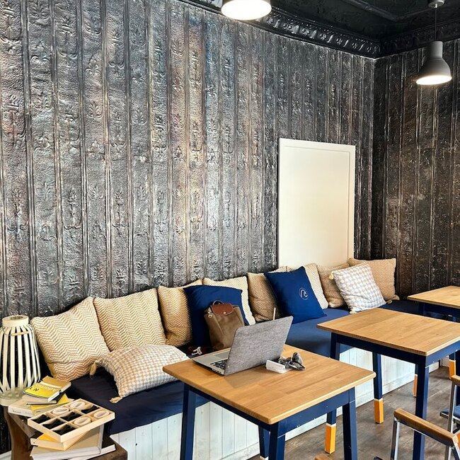 Le Pic caf&eacute;-boutique - Restaurants Ouverts dimanche Le Village/Centre Sud