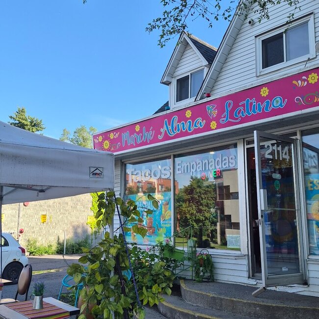 Alma Latina March&eacute; - Restaurants Brunch pr&egrave;s de: J4H1H3