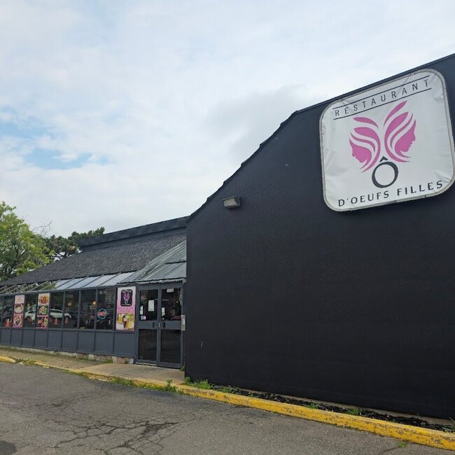 &Ocirc; d'oeufs filles - BBQ, Breakfast Restaurants Near: J4H4E5