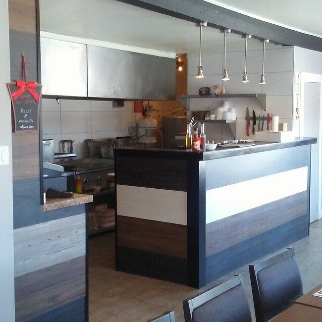 La Belle Patate Rouge - Restaurants Plats &agrave; emporter Ouverts mardi Laurentides (Rive-Nord)