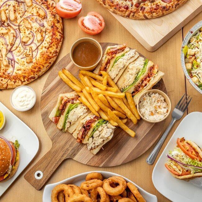 Botan Pizza - Restaurants pr&egrave;s de: J7P2V1