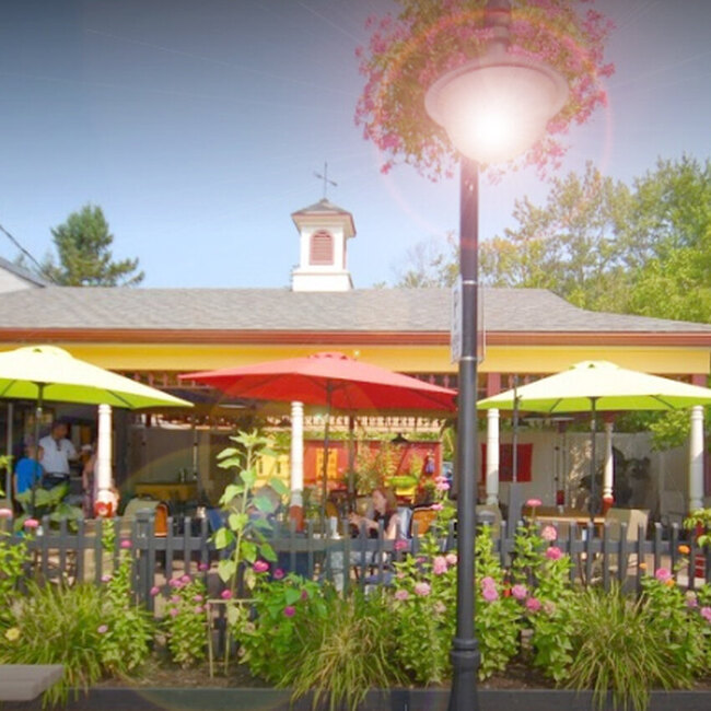 Resto Bar Lolita - Restaurants in Mont-Tremblant