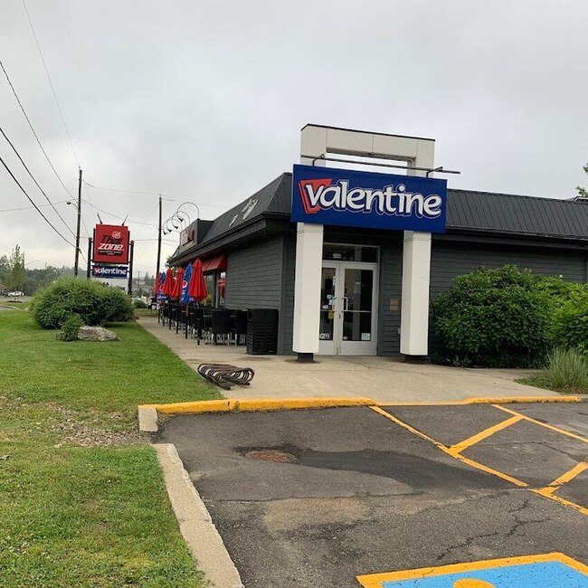 Tha&iuml;zone - Restaurants pr&egrave;s de: J8E2Y3