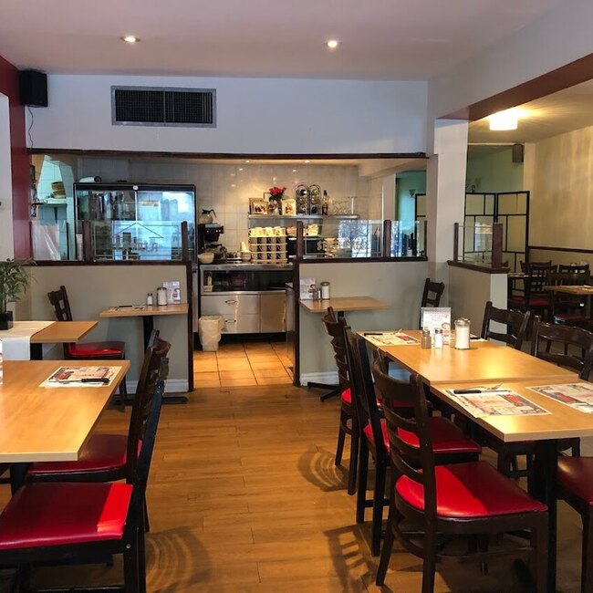 La Villa Ste Th&eacute;r&egrave;se - Restaurants pr&egrave;s de: J7H0A7