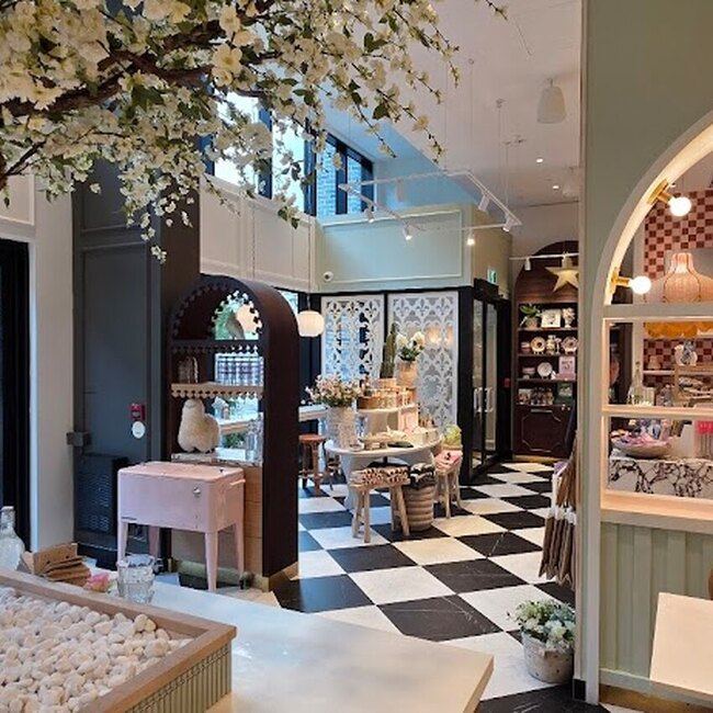 Mandy's - Brossard Takeout Available Restaurants