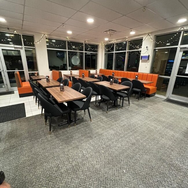 La Maison Des Wraps - Restaurants Near: J2B7P5