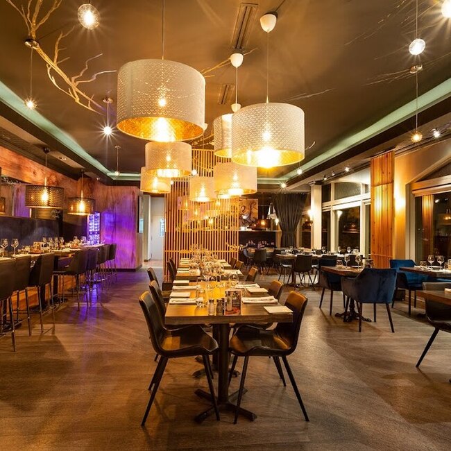 Restaurant Table G -  Restaurants Near: J6E1V4