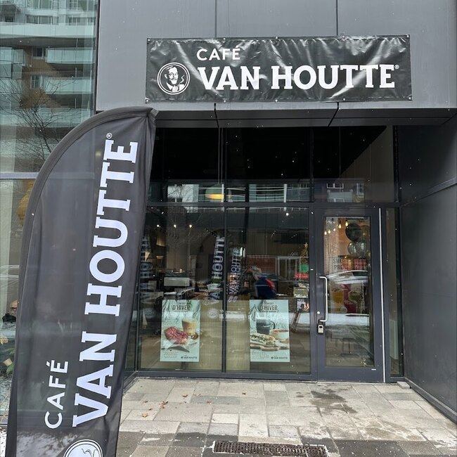 Caf&eacute; Van Houtte -  Restaurants Near: J4X1C2