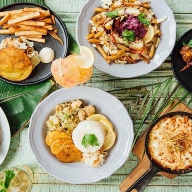 Service Traiteur Des &Eacute;toiles -  Restaurants Near: H1E4B8